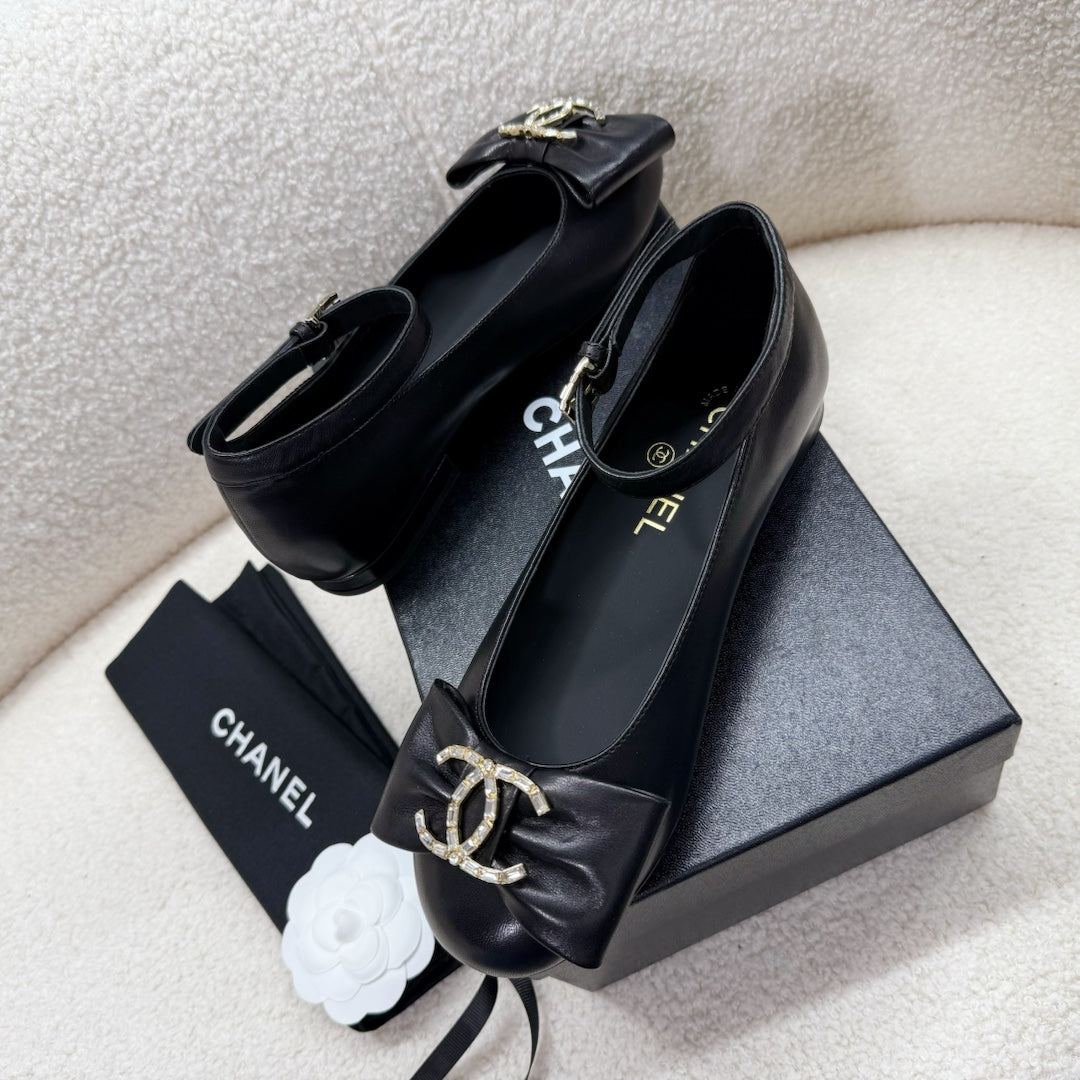 MARY JANE SHOES BLACK LAMBSKIN WITH BOW