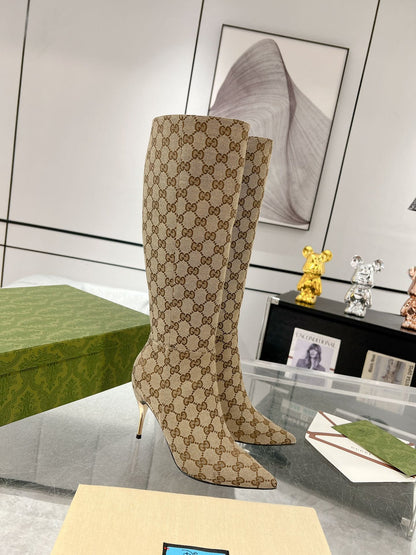 GG KNEE BOOTS IN BEIGE MONOGRAM JACQUARD FABRIC AND CALFSKIN LINING