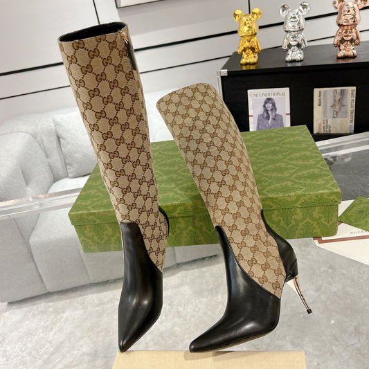 GG KNEE BOOTS IN BEIGE MONOGRAM JACQUARD FABRIC AND BLACK CALFSKIN