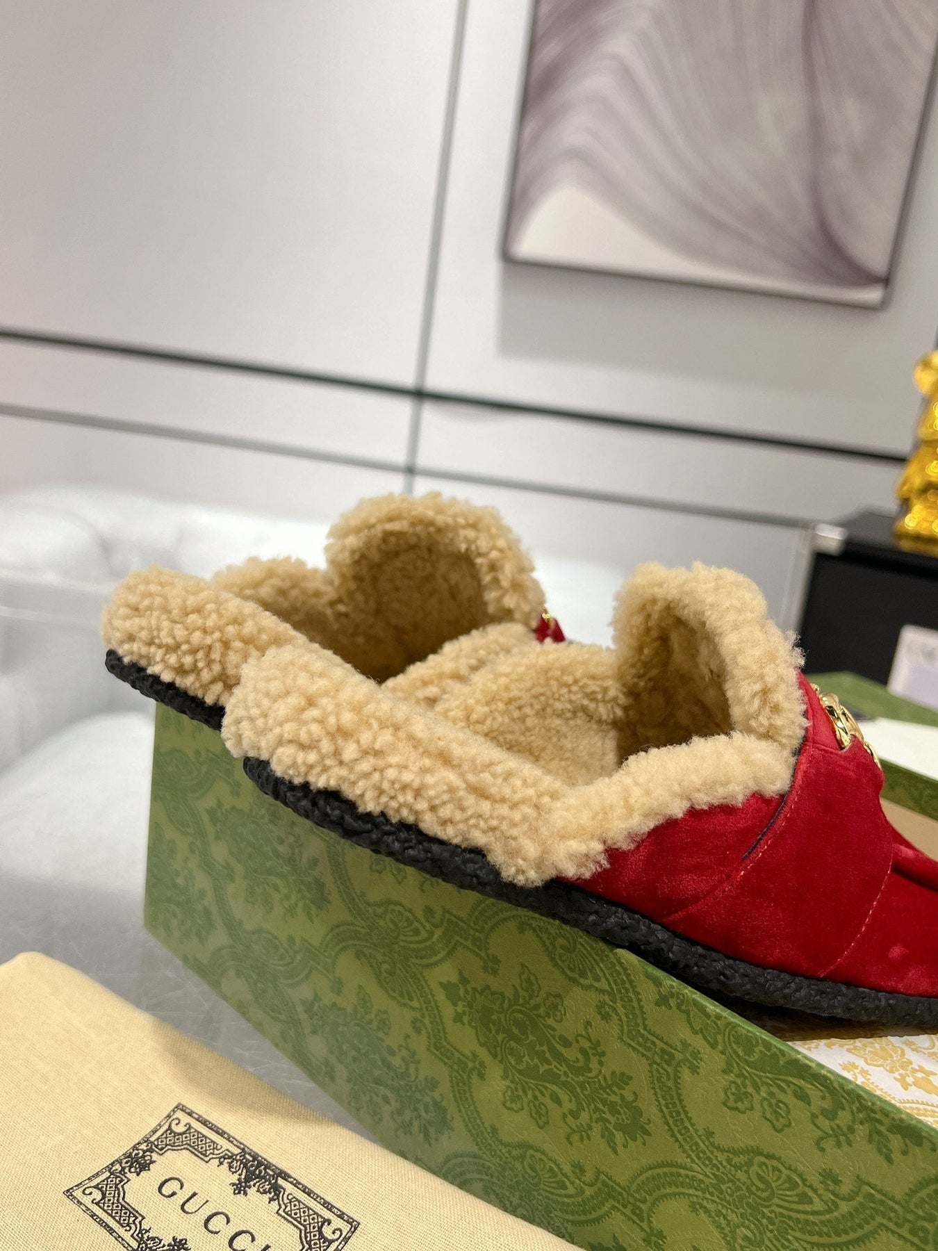 HORSEBIT MULE IN RED SUEDE AND FLEECE LINING
