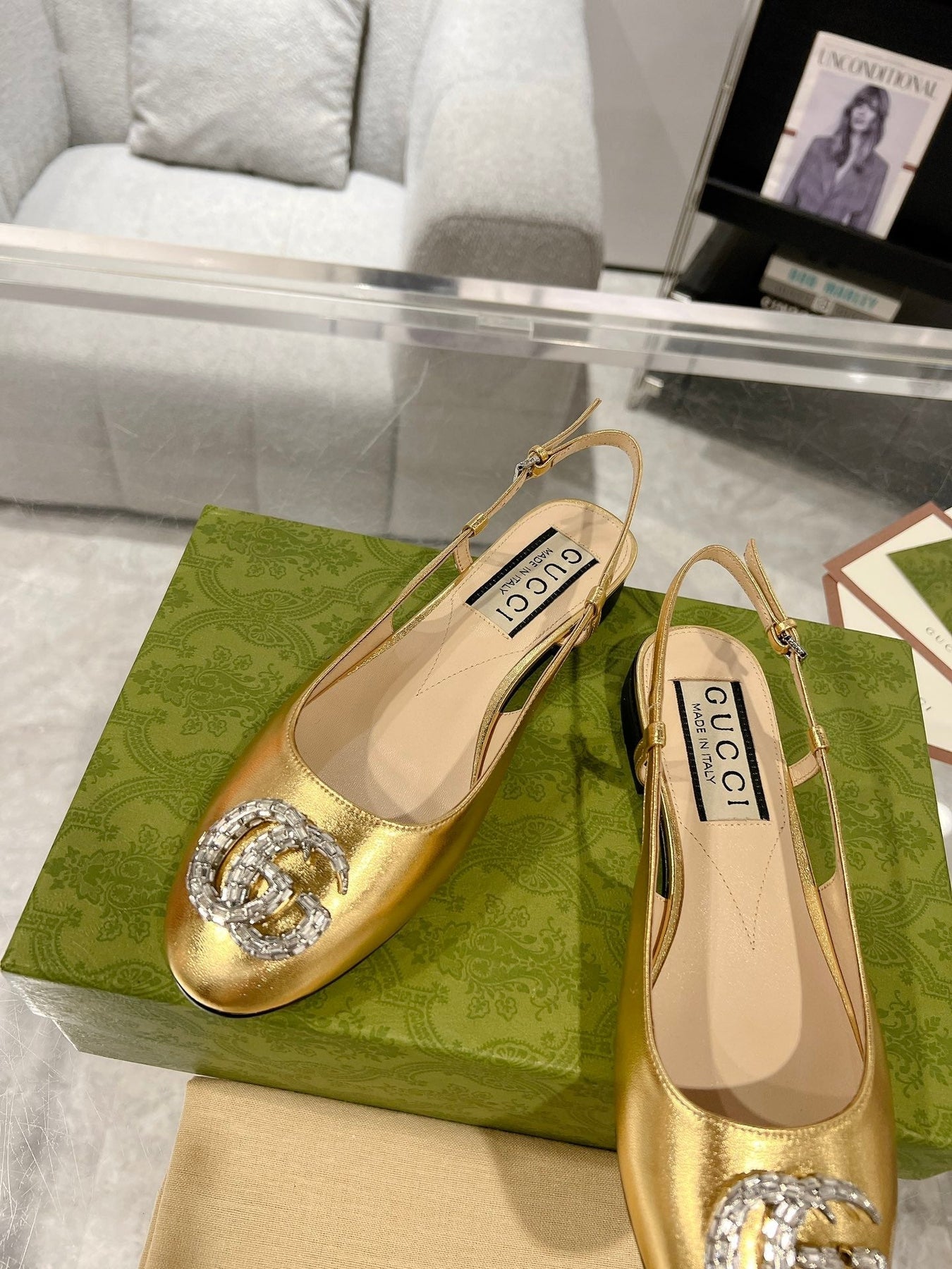 METALIC SLINGBACK FLATS IN GOLD CALFSKIN