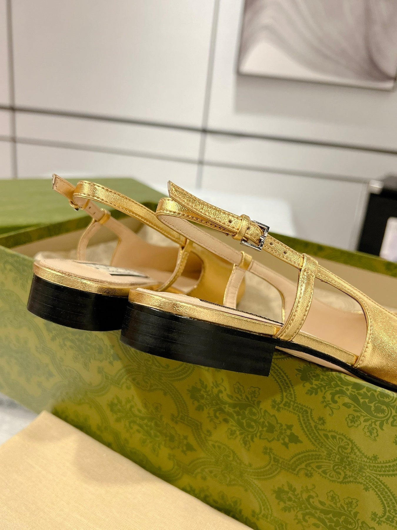 GG CRYSTALS SLINGBACK BALLET METALLIC GOLD CALFSKIN