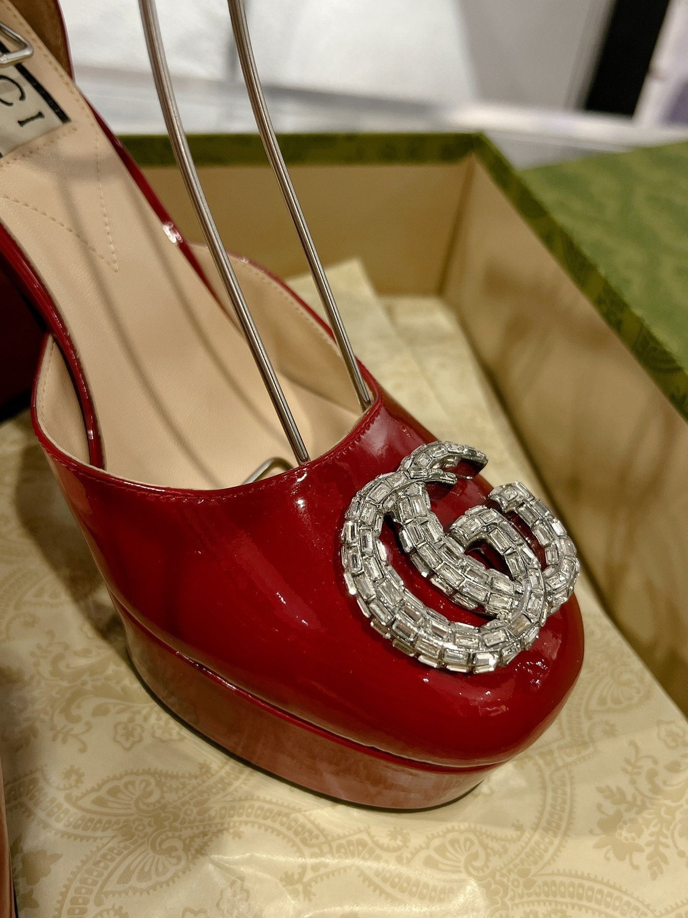 GG CRYSTALS PLATFORM PUMPS SCARLET CALFSKIN