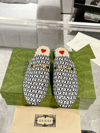 MEN'S MULE WITH HORSEBIT IN BLACK MIX WHITE MONOGRAM JACQUARD FABRIC