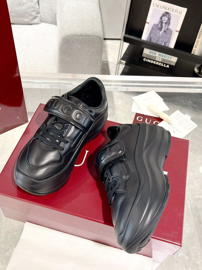 GG WAVE SNEAKER IN BLACK CALFSKIN