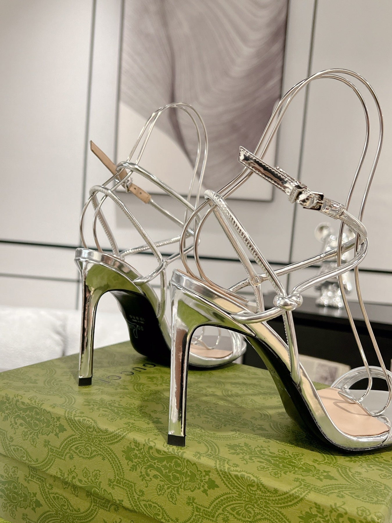 GG 105 STRAPPY SANDAL SILVER CALFSKIN