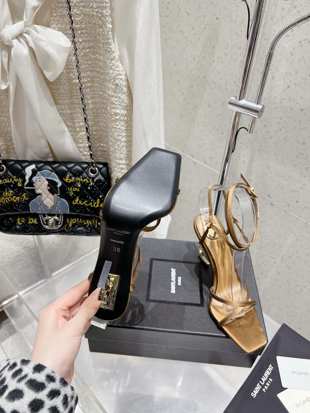 HIGH-HEEL 85 MM SANDAL MULE IN METALLIC GOLD SILK