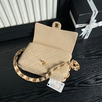 MEDIUM FLAP BAG 26 IN AKAROA BEIGE CALFSKIN GOLD DOUBLE C THICK CHAIN
