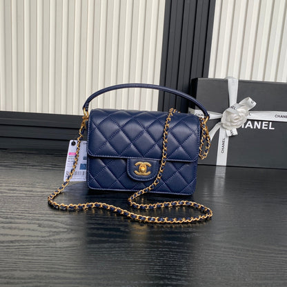 RETRO STYLE FLAP BAG 19 IN NAVY BLUE GRAINED CALFSKIN GOLD HARDWARE