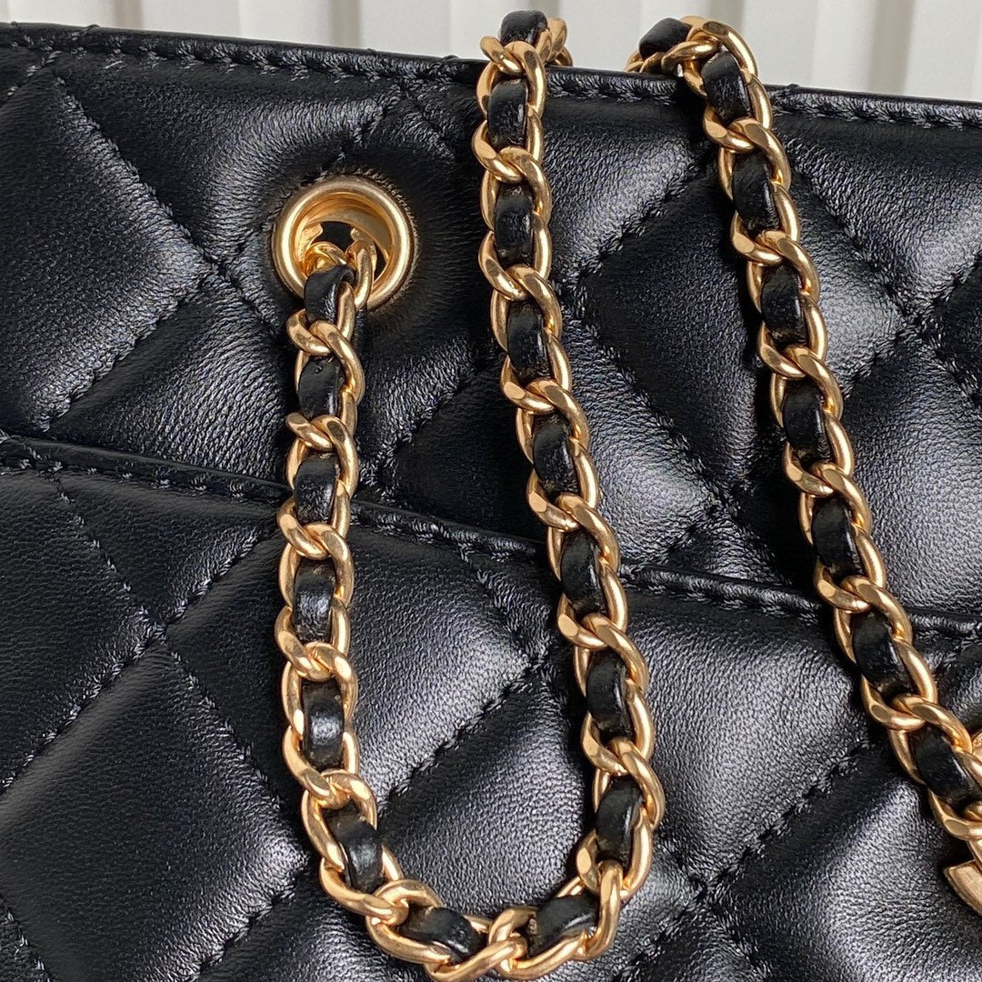 MAXI SHOULDER BAG CHAIN STRAP 28 IN BLACK CALFSKIN GOLD-TONE METALLIC