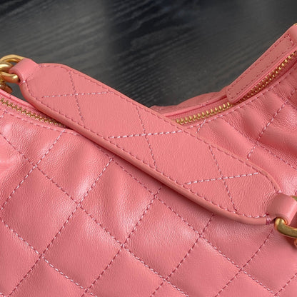 QUILTED HOBO CARGO BAG 31 IN BABY PINK CALFSKIN GOLD CHAIN