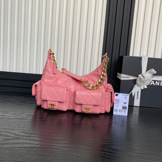 QUILTED HOBO CARGO BAG 31 IN BABY PINK CALFSKIN GOLD CHAIN