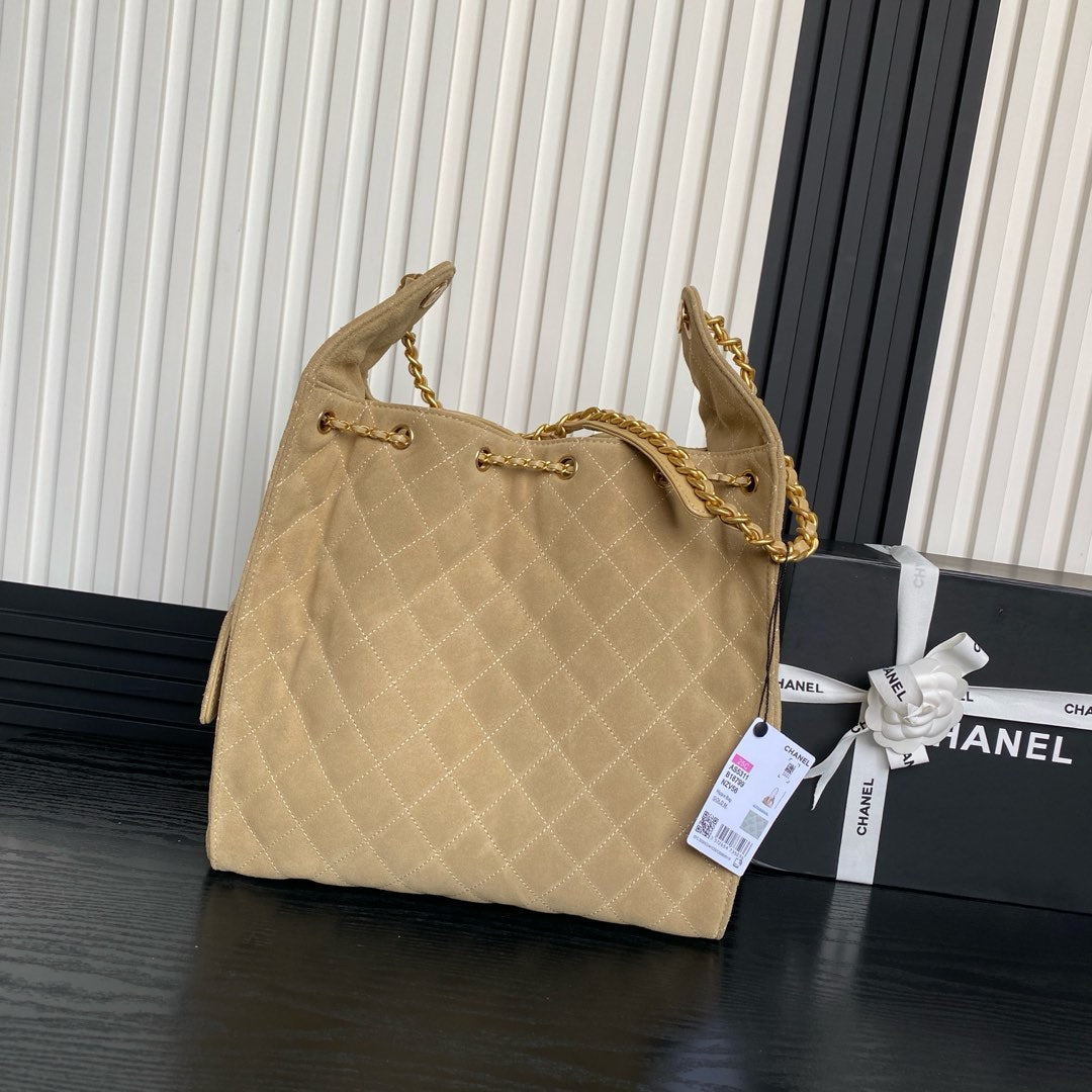 MEDIUM HANDBAG 40 IN OAT YELLOW SUEDE GOLD HARDWARE