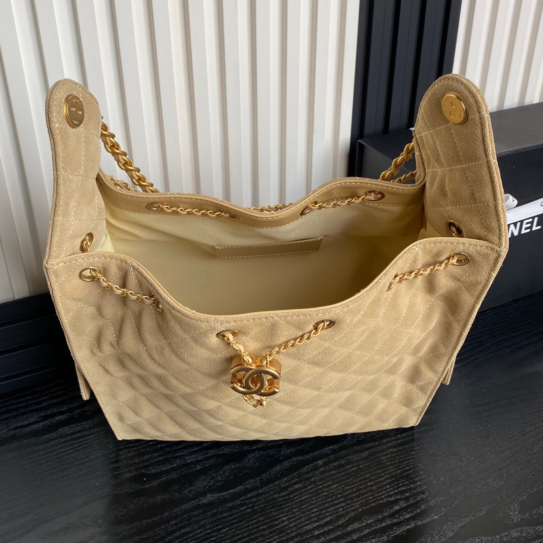 MEDIUM HANDBAG 40 IN OAT YELLOW SUEDE GOLD HARDWARE