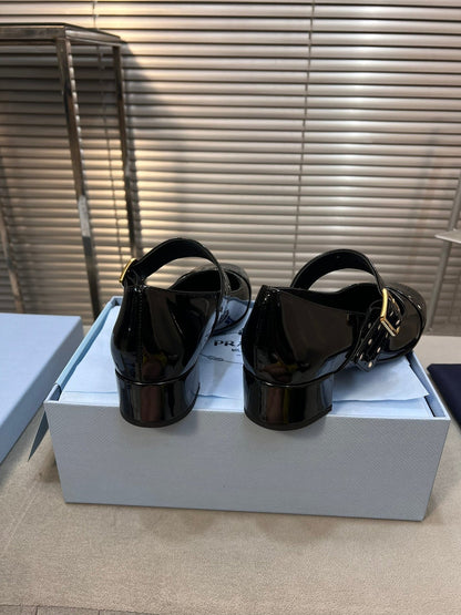 MARY JANE PUMPS IN BLACK GLOSSY CALFSKIN