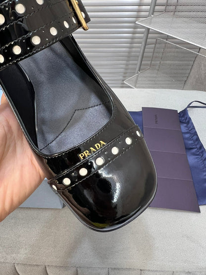 MARY JANE PUMPS IN BLACK GLOSSY CALFSKIN