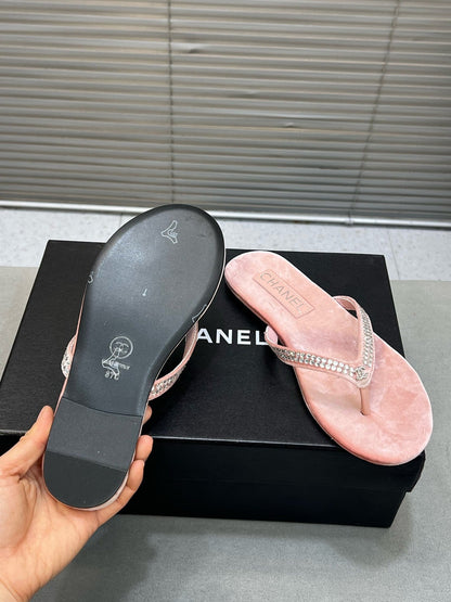 CRYSTAL THONG SANDAL IN FLAMINGO PINK SUEDE