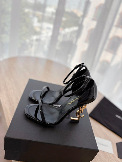 CLASSIC HIGH HEELS 10 CM IN BLACK PATENT CALFSKIN