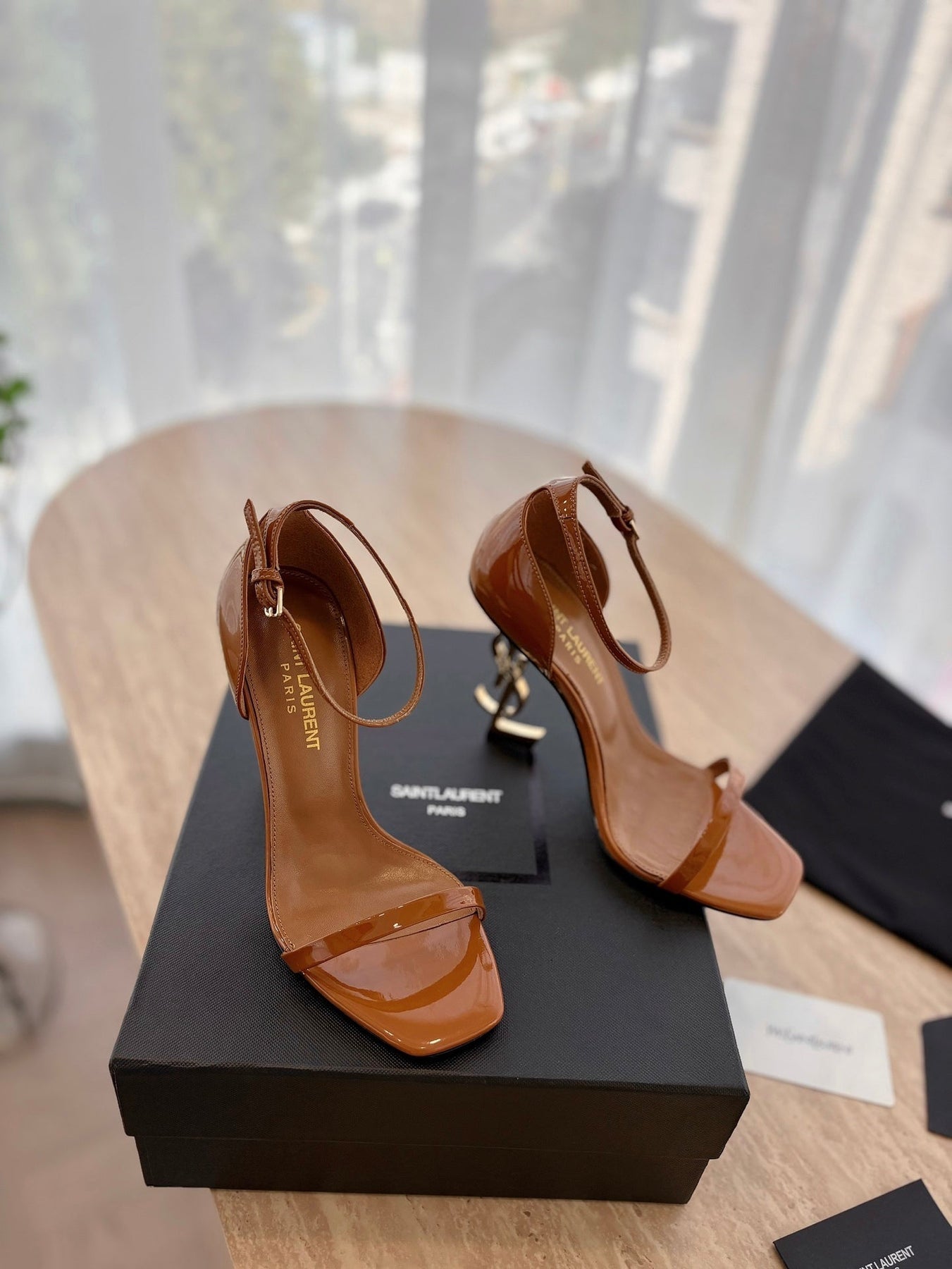 CLASSIC HIGH HEELS 10 CM IN BRONZE BROWN PATENT CALFSKIN