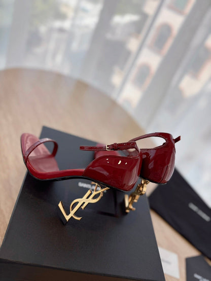 CLASSIC HIGH HEELS 10 CM IN CRIMSON RED PATENT CALFSKIN