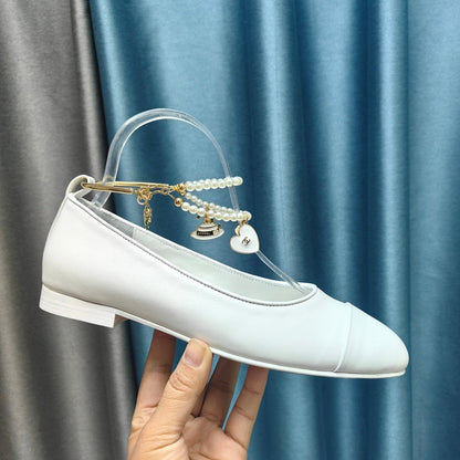 MARY JANE WITH PEARL STRAP IN WHITE LAMBSKIN