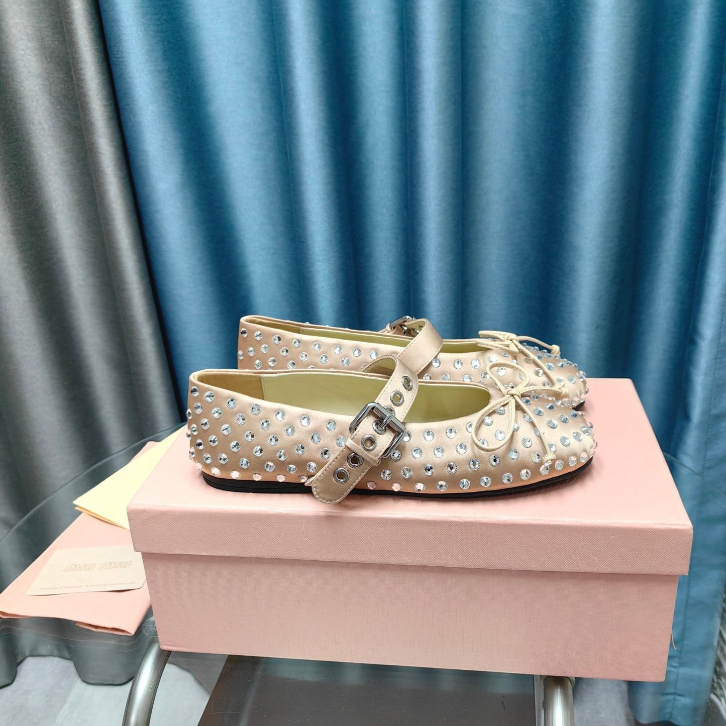 MARY JANE SHOES METALLIC GOLD COWHIDE WITH DIAMOND