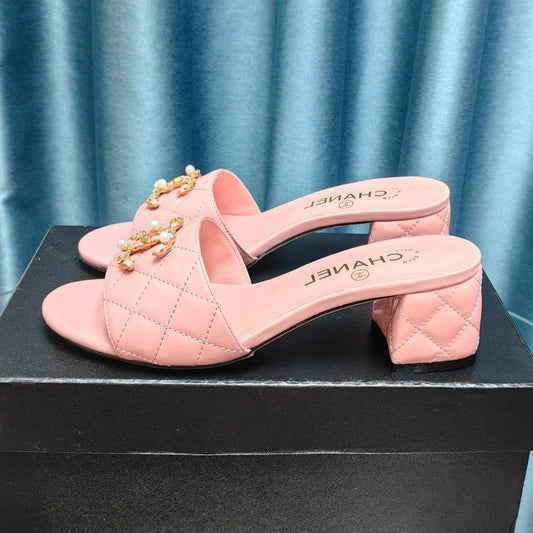 MULE SLIDE SANDAL IN LIGHT PINK LAMBSKIN
