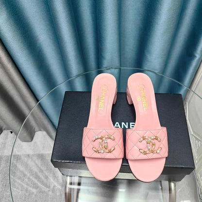 MULE SLIDE SANDAL IN LIGHT PINK LAMBSKIN