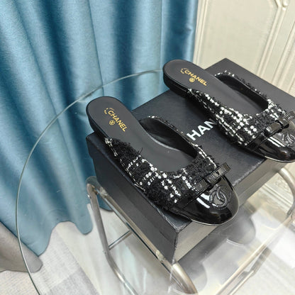 MULE IN BLACK TWEED AND LAMBSKIN