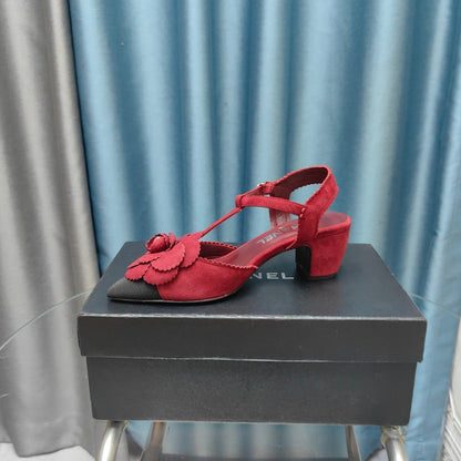 CC CAMELLIA SANDAL IN CHERRY RED SUEDE AND BLACK CALFSKIN WITH FLOWER