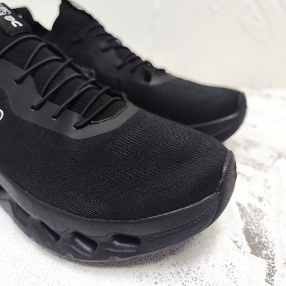 CLOUDTILT SNEAKER IN BLACK RECYCLED POLYESTER