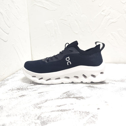 CLOUDTILT SNEAKER 2.0 IN BLACK RECYCLED POLYESTER