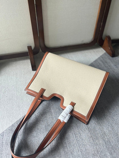 CABAS 37 IN WHITE CANVAS AND BRONZE BROWN CALFSKIN TRIM GOLD LOCK