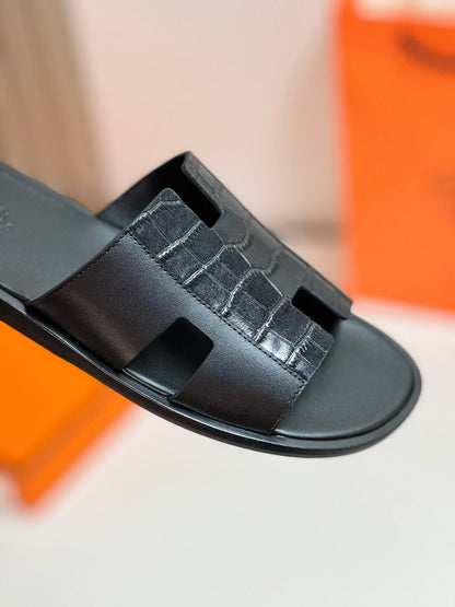 IZMIR SANDAL BLACK LAMBSKIN WITH PATTERNS