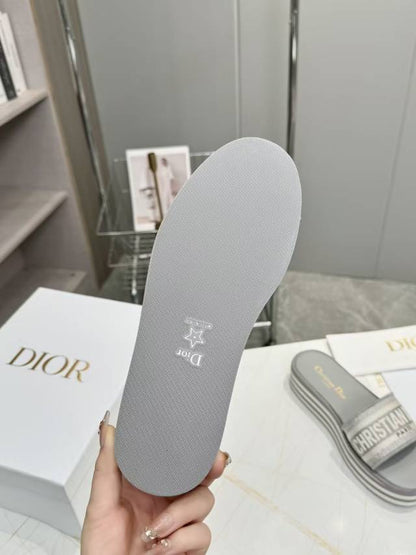 CD DWAY PLATFORM SLIDE IN GRAY AND WHITE COTTON STRIPED SOLE