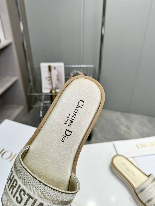 CD DWAY PLATFORM SLIDE IN SAGE GREEN AND WHITE COTTON STRIPED SOLE