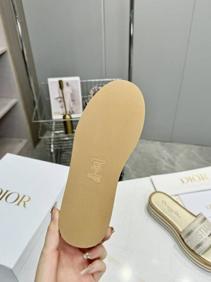 CD DWAY PLATFORM SLIDE IN SAGE GREEN AND WHITE COTTON STRIPED SOLE