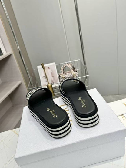 CD DWAY PLATFORM SLIDE IN BLACK AND WHITE COTTON STRIPED SOLE