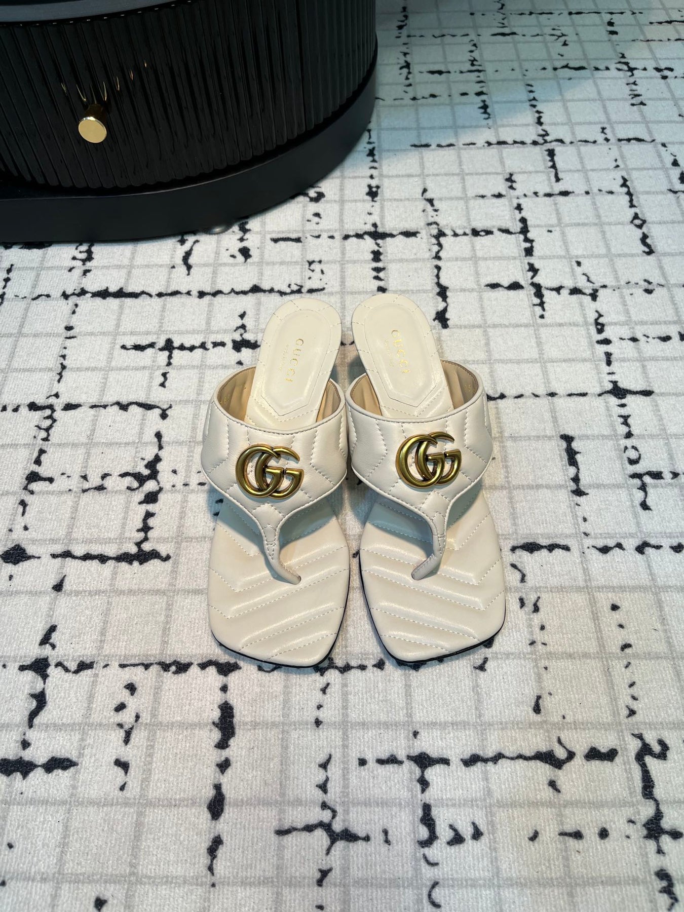 GG THONG SANDALS 55 WHITE CALKSKIN
