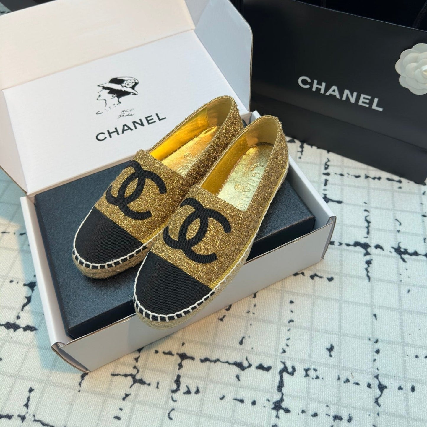 ESPADRILLES LOAFERS IN METALIC GOLD TWEED AND BLACK SATIN