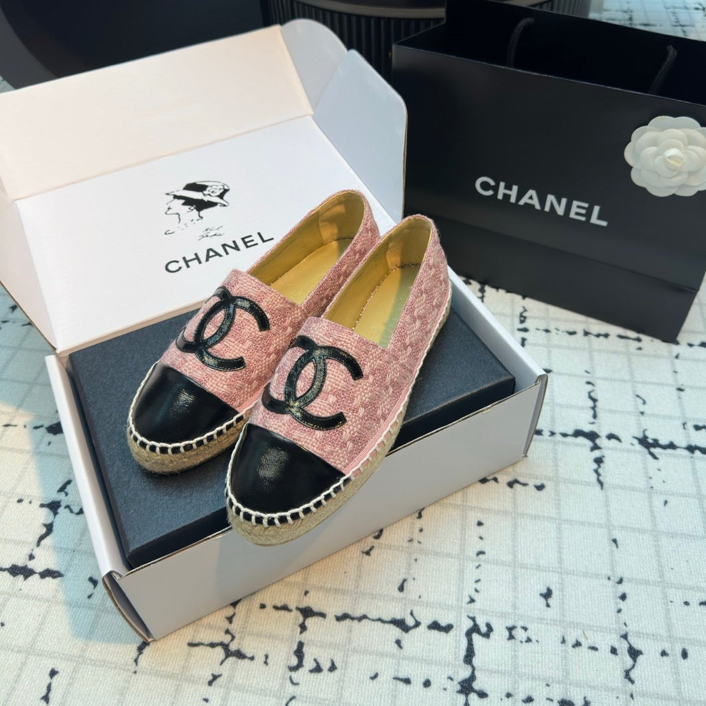 ESPADRILLES LOAFERS IN LIGHT PINK TWEED AND BLACK LAMBSKIN