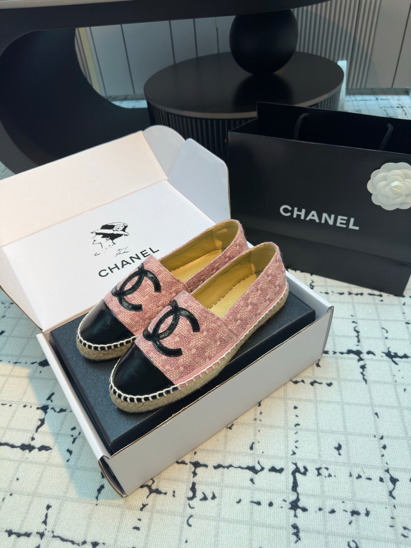 ESPADRILLES LOAFERS IN LIGHT PINK TWEED AND BLACK LAMBSKIN