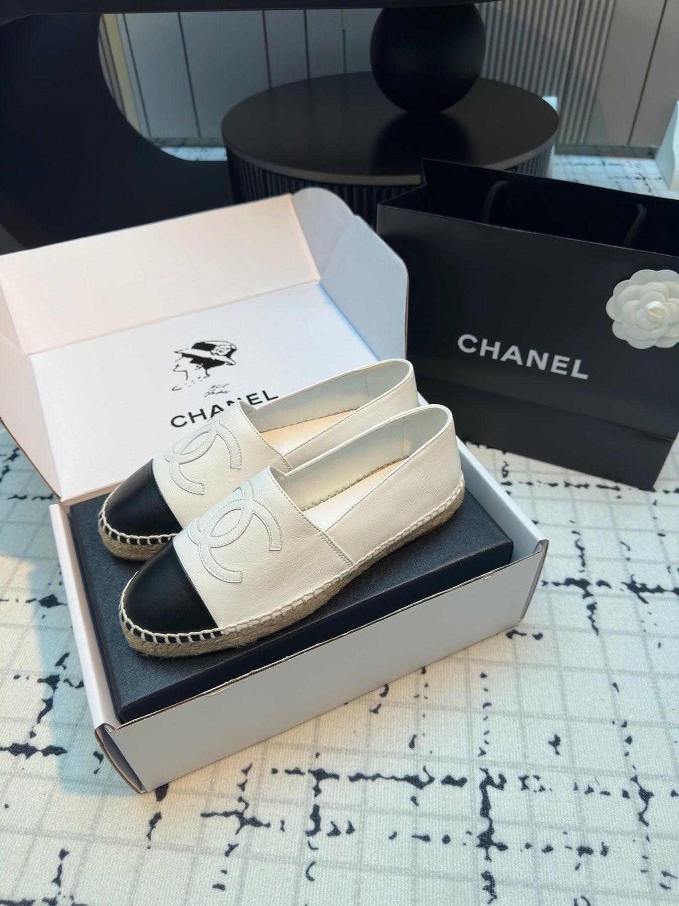 ESPADRILLES LOAFERS IN BLACK MIX WHITE LAMBSKIN