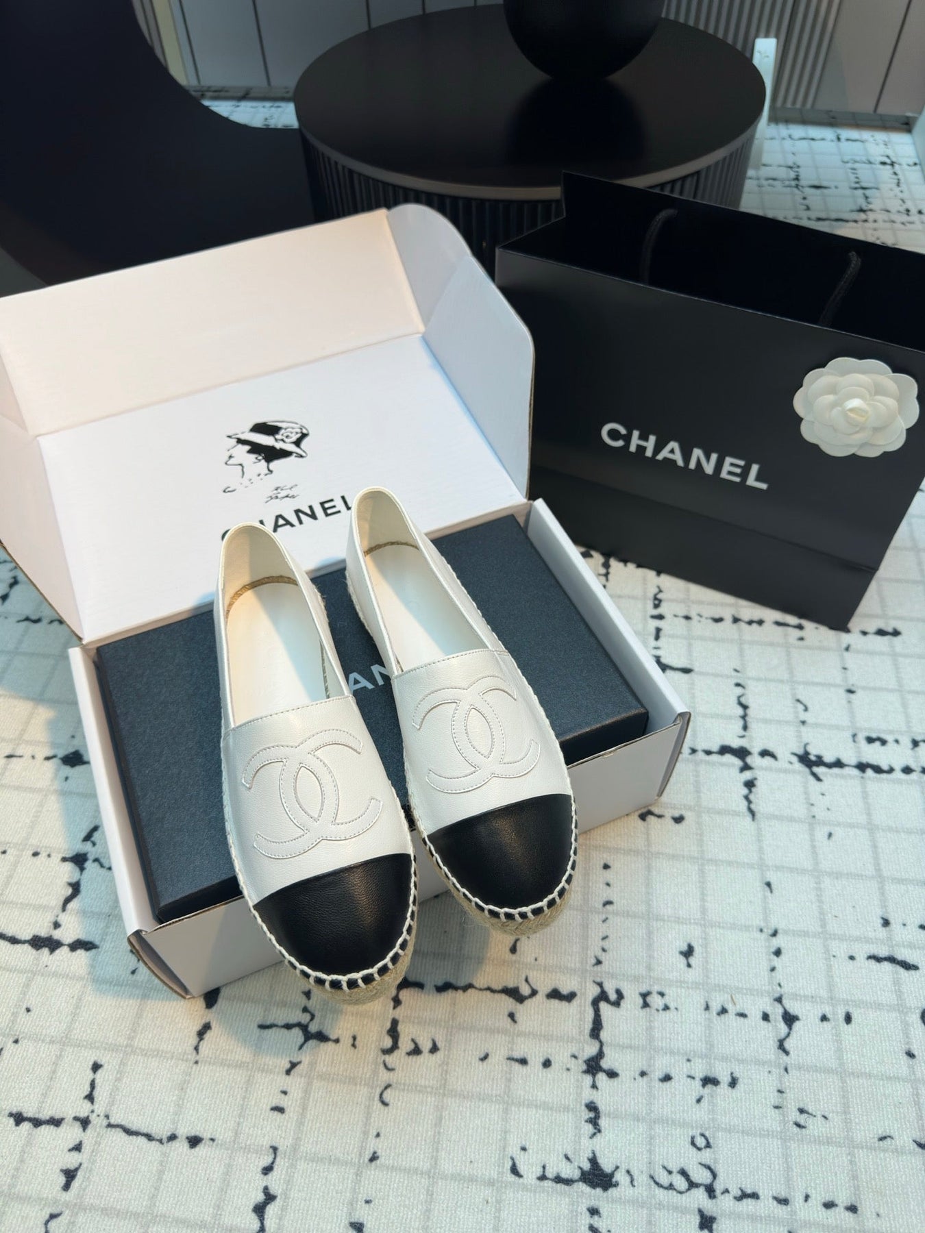 ESPADRILLES LOAFERS IN BLACK MIX WHITE LAMBSKIN