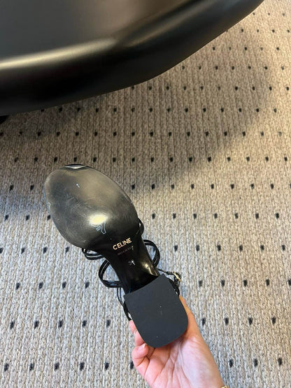 CLEMENCE MULTI TRIOMPHE 45 MM SANDAL IN BLACK LAMBSKIN