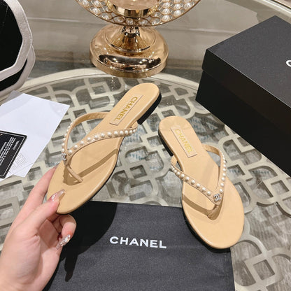 PEARL THONG SANDAL IN SEPIA TAN LAMBSKIN
