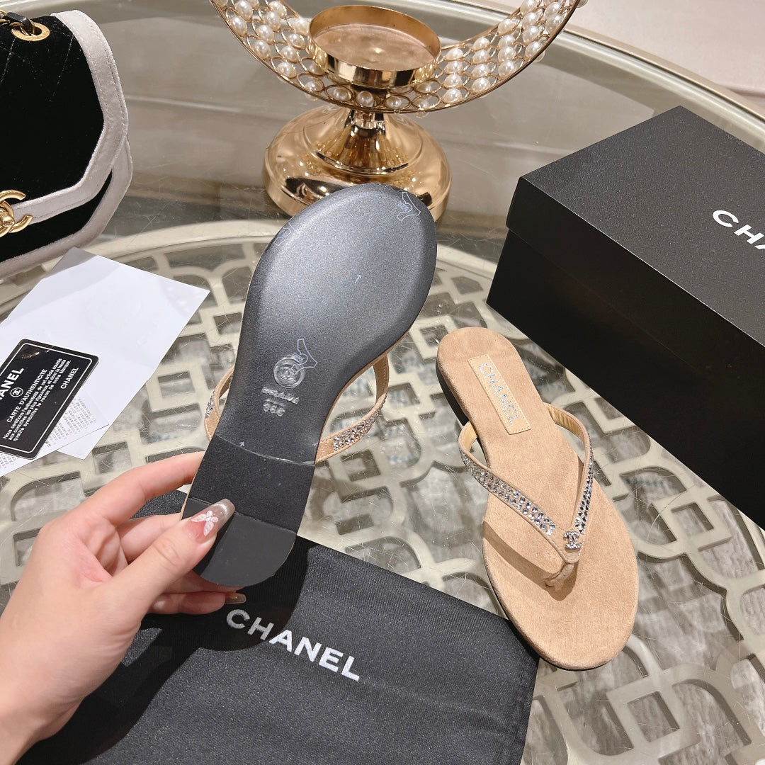 RHINESTONES THONG SANDAL IN SEPIA TAN SUEDE