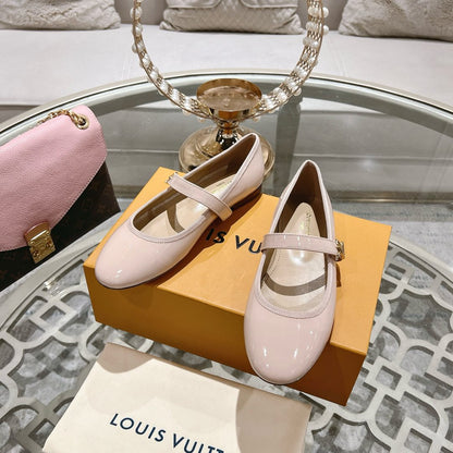 MARY JANE SHOES IN LIGHT PINK PATENT CALFSKIN
