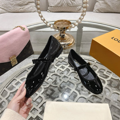 MARY JANE SHOES IN BLACK PATENT CALFSKIN
