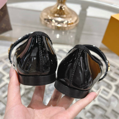 MARY JANE SHOES IN BLACK PATENT CALFSKIN